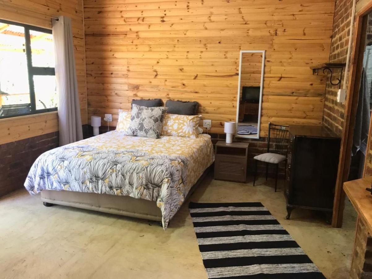 Serenity Guesthouse Klerksdorp Dış mekan fotoğraf