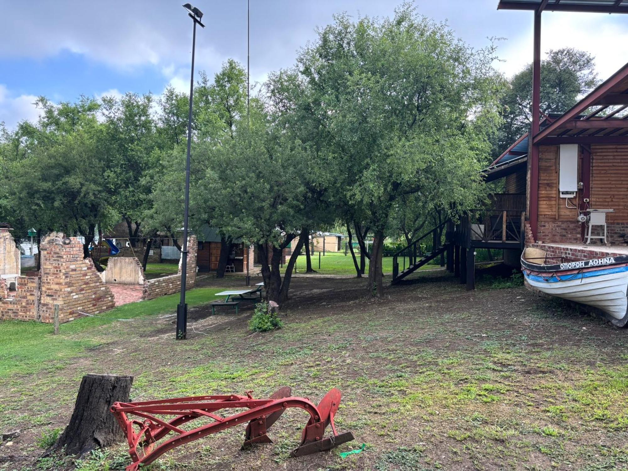 Serenity Guesthouse Klerksdorp Dış mekan fotoğraf